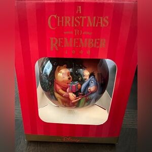 Vintage 1999 Disney Winnie The Pooh “A Christmas To Remember” Glass Ornament.